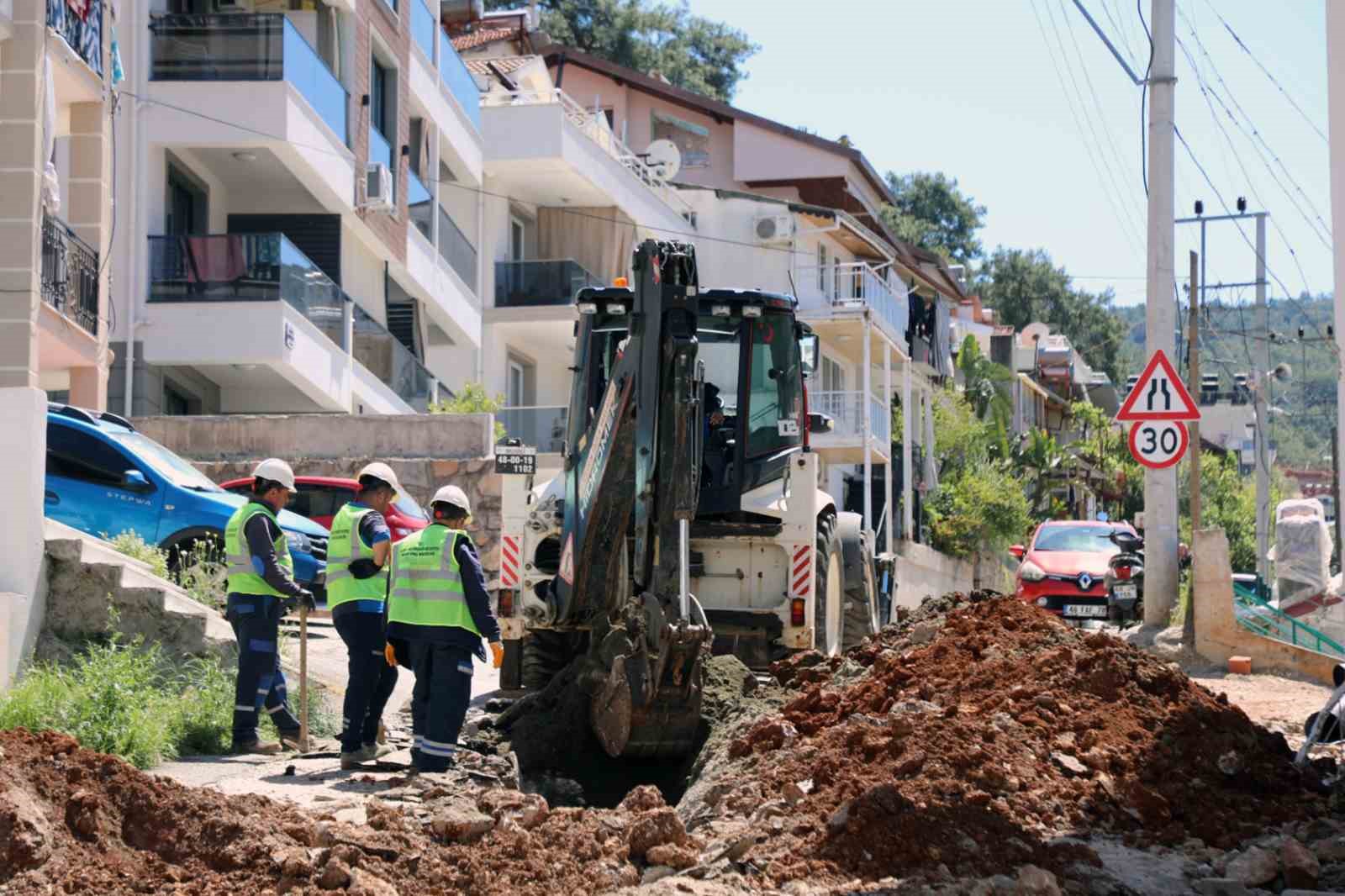 Fethiye Taşyaka&rsquo;da kanalizasyon hatları yenileniyor
