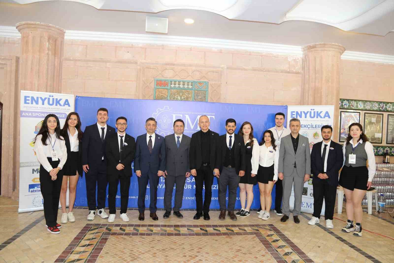 Endüstride Yükselen Kariyer Adımları Zirvesi ile öğrenciler geleceğe hazırlanıyor