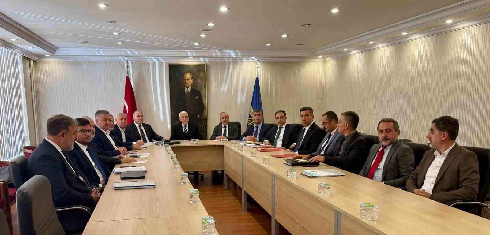 İşçi ve işveren heyetleri Kamu Toplu İş Sözleşmeleri çerçevesinde bir araya geldi