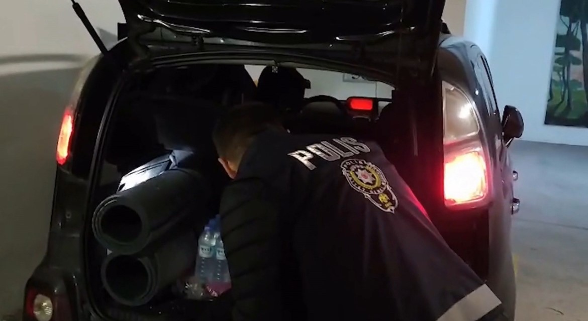 Televizyon platformu bahanesiyle 14 milyon TL’lik dolandırıcılık yapan 71 şüpheli yakalandı