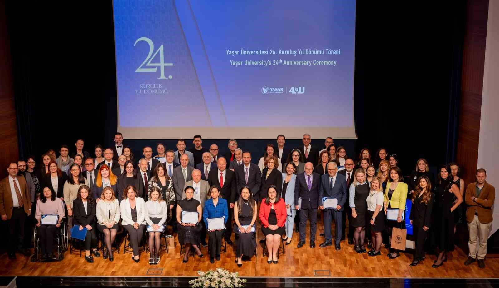 Yaşar Üniversitesi’nde 24’üncü yaş gururu