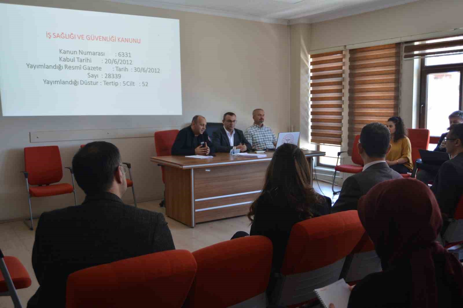 İl Sağlık Müdürlüğü’nde iş sağlığı ve güvenliği toplantısı yapıldı