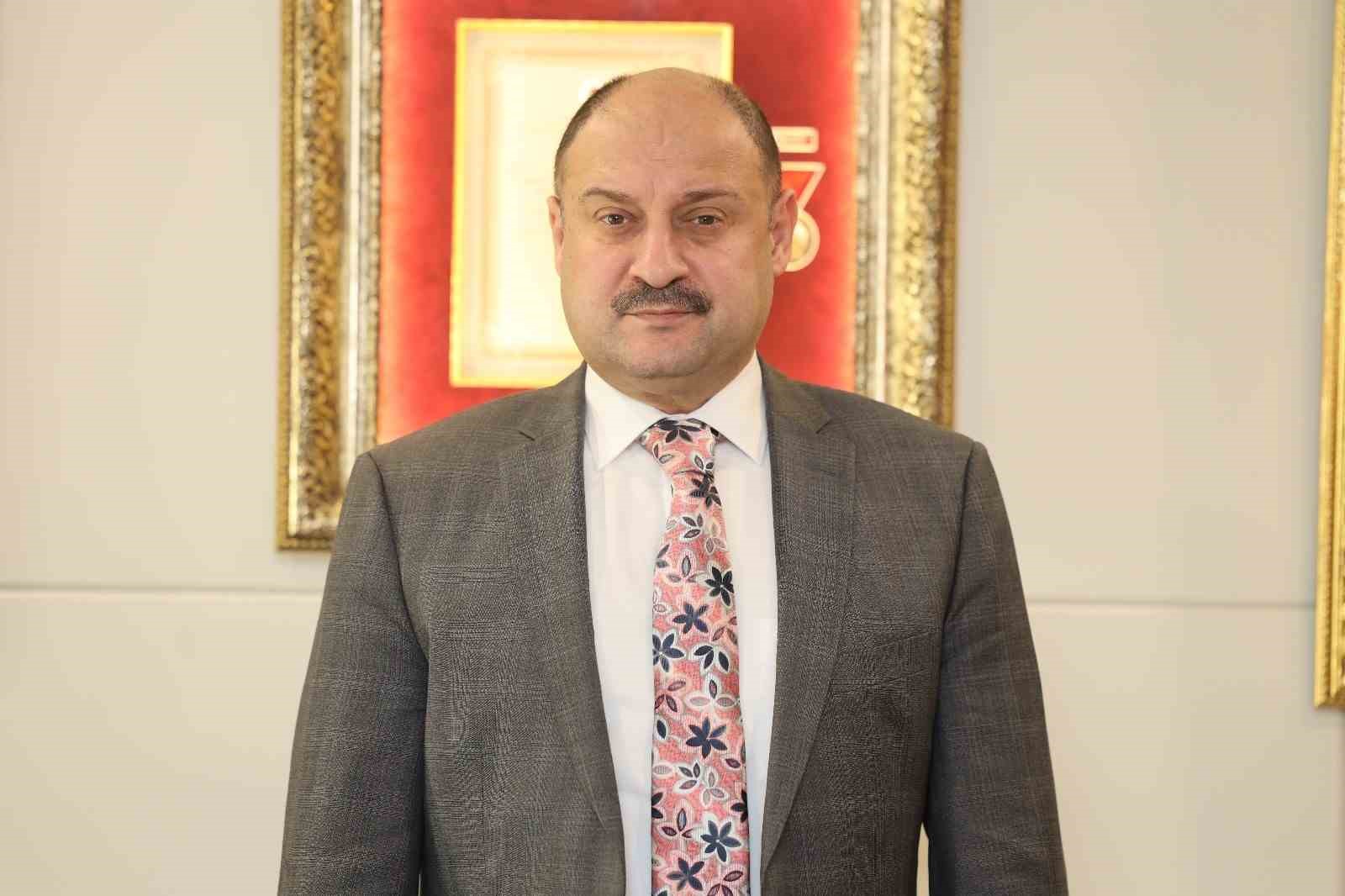 Gülpınar’a uluslararası ilişkilerde yılın üstün hizmet ödülü