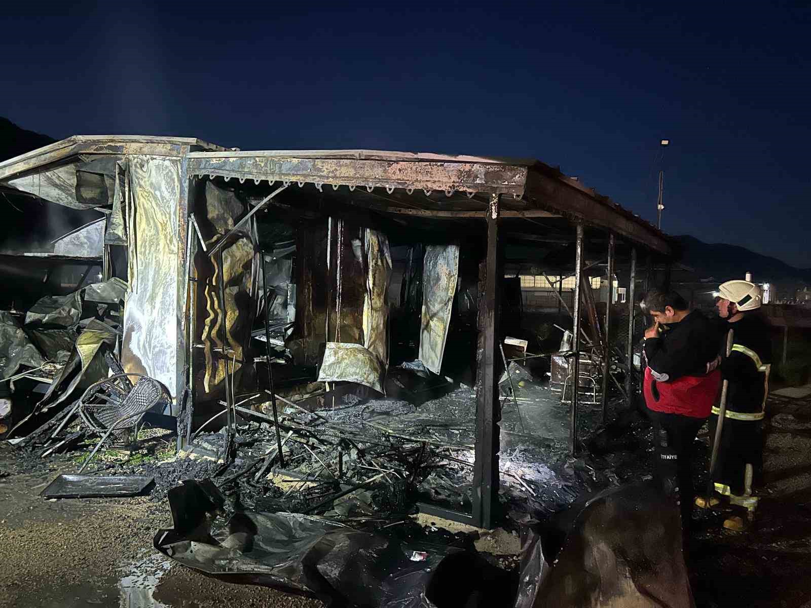 Konya’dan Burdur’a gelip iş yerini kundakladılar, kaçarken yakalanıp tutuklandılar