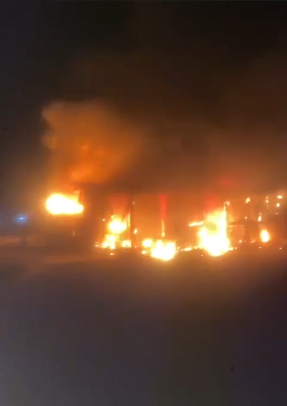 Konya&rsquo;dan Burdur&rsquo;a gelip iş yerini kundakladılar, ka&ccedil;arken yakalanıp tutuklandılar
