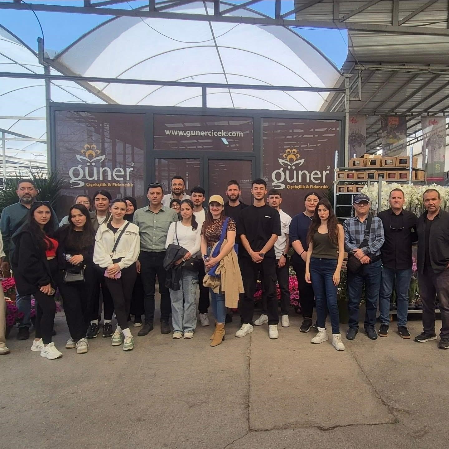 Öğrenciler çiçeklerle sürdürülebilirliği keşfetti