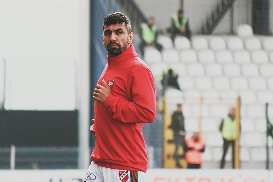 Karşıyaka’da Hakan Barış, çalışmalara başladı