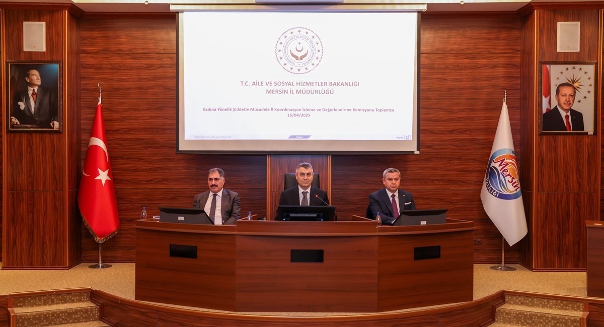 Vali Toros: "Kadına yönelik şiddetle sonuna kadar mücadele edeceğiz"