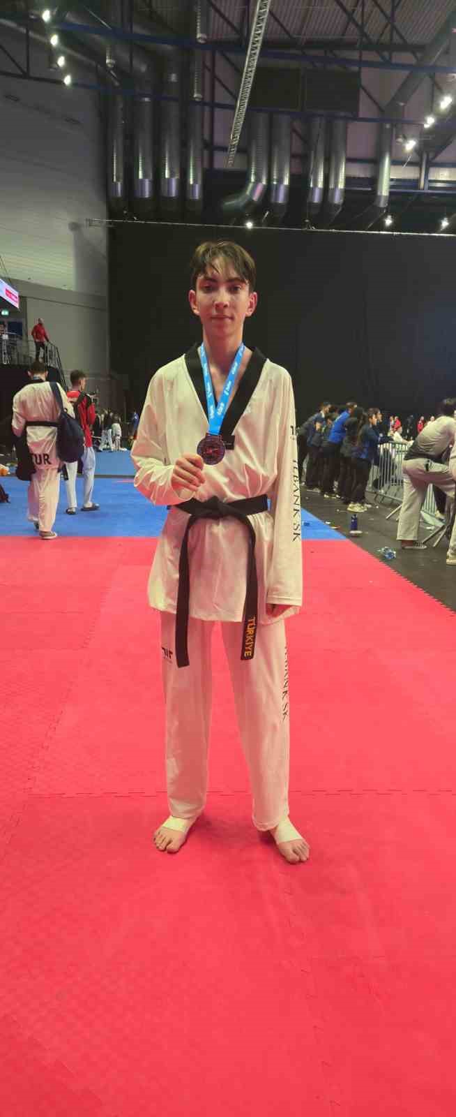 Bilecikli Sporcu Altuğ Gesge&rsquo;den Avrupa ikinciliği
