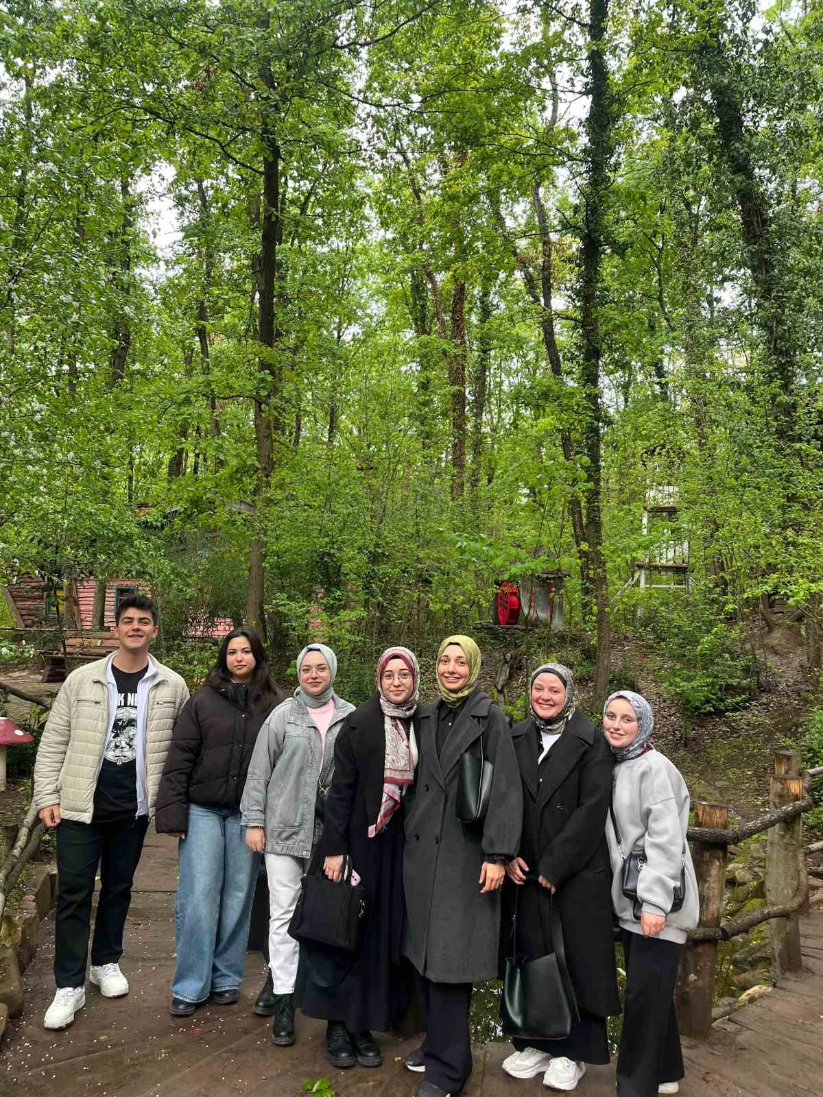 SUBÜ öğrencilerinden ‘Fizyoterapistler Günü’ etkinlikleri