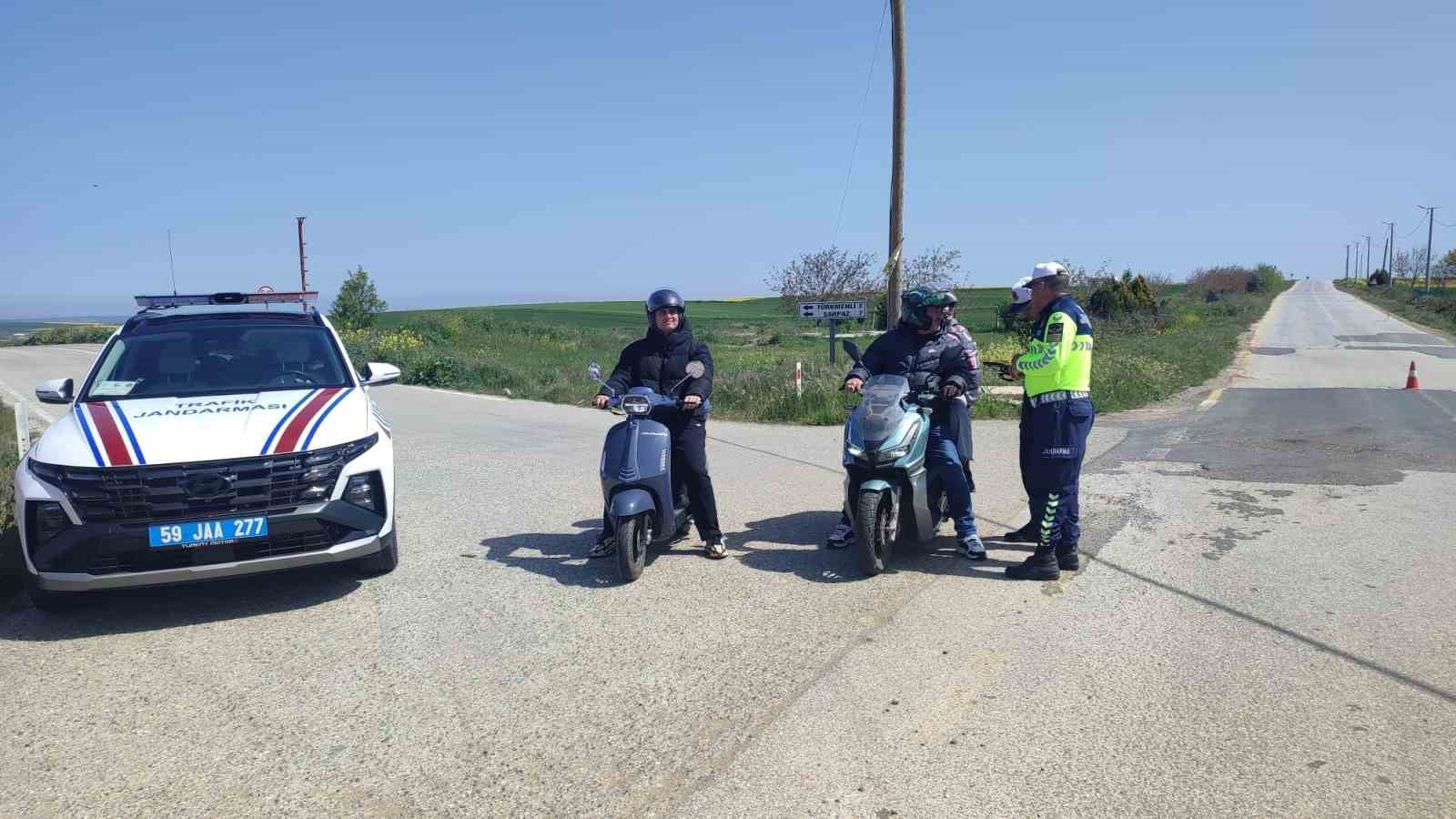 Jandarmadan trafikte sıkı denetim: 460 bin TL ceza uygulandı