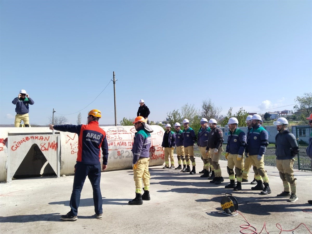 Tekirdağ Orman İşletme personeline enkazda arama kurtarma eğitimi