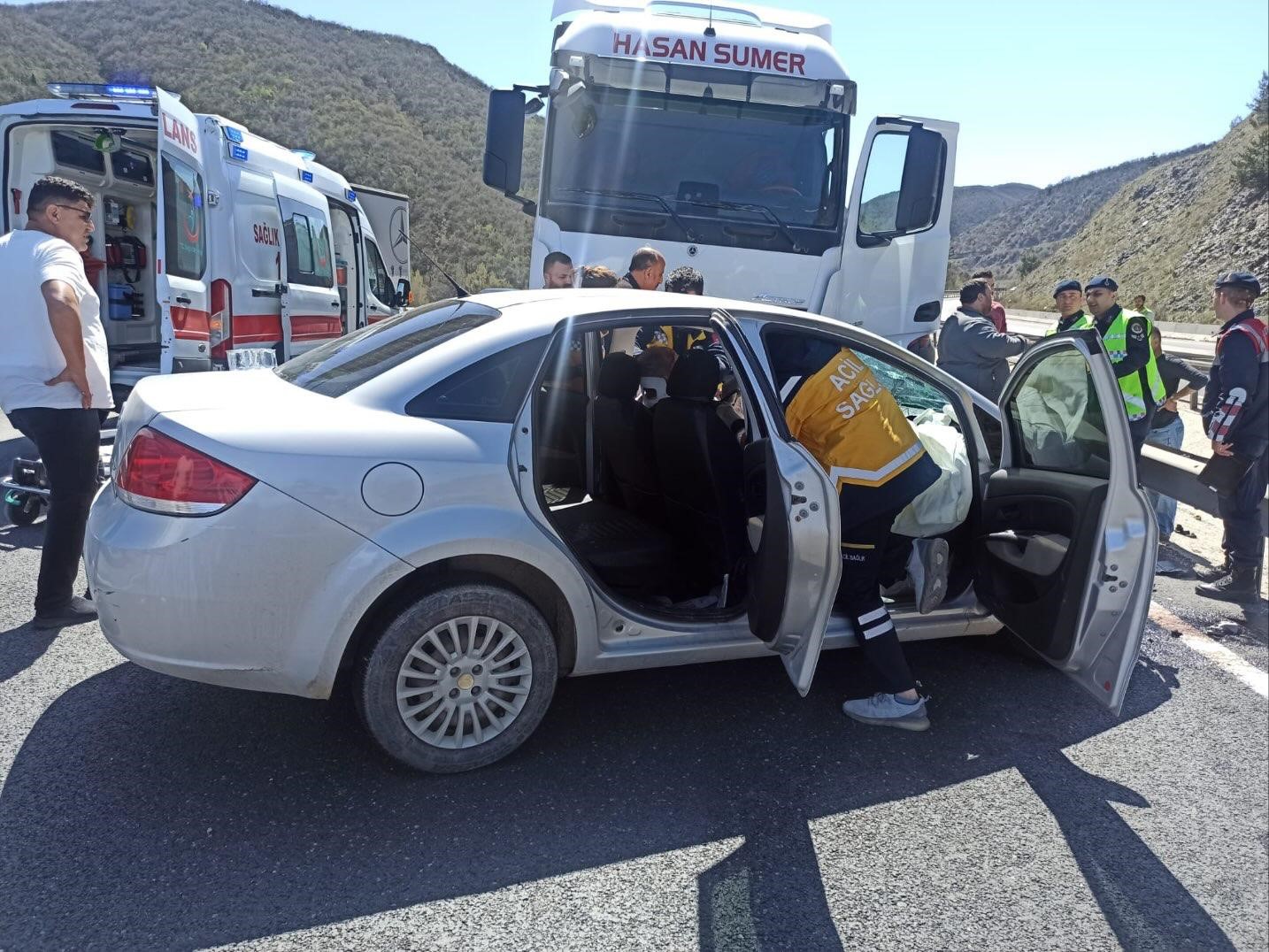 Bilecik’te zincirleme trafik kazası; 1 yaralı