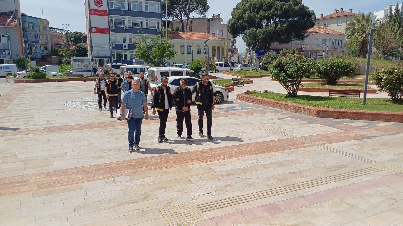 İki kişinin yaralandığı kavganın şüphelileri adliyeye sevk edildi
