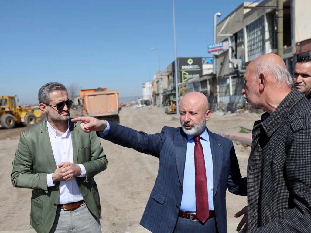 Başkan Çolakbayrakdar: "30 metrelik yeni bulvarla Kayabaşı yeni çehreye kavuşacak"