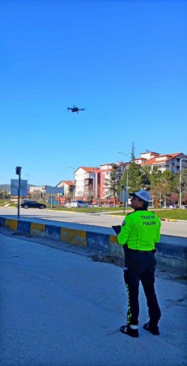 Isparta’da dron destekli trafik denetiminde 9 araca ceza