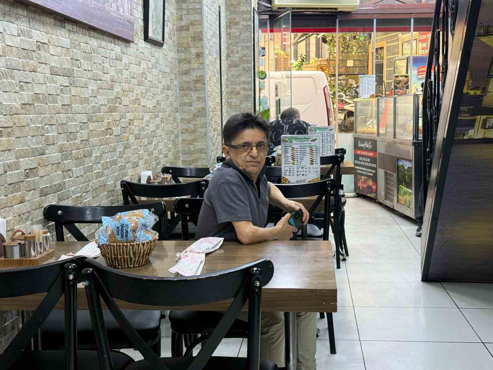 Sırrı S&uuml;reyya &Ouml;nder&rsquo;in rahatsızlanmadan &ouml;nce yemek yediği lokantanın sahibi: Kafa yapısı ruh hali biraz durgundu
