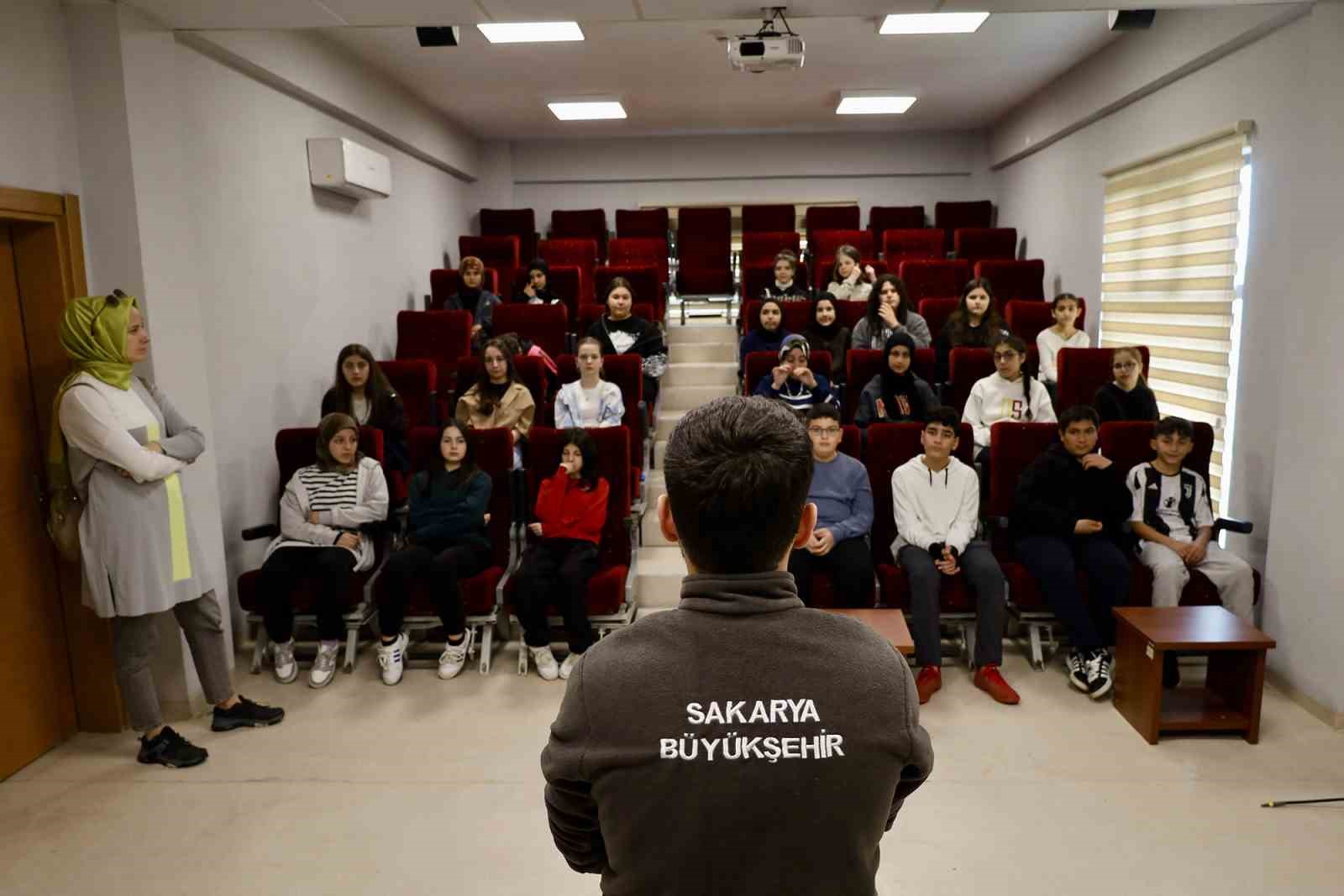 Sakarya Büyükşehir’in minik misafirleri bir günde çok şey öğrendi