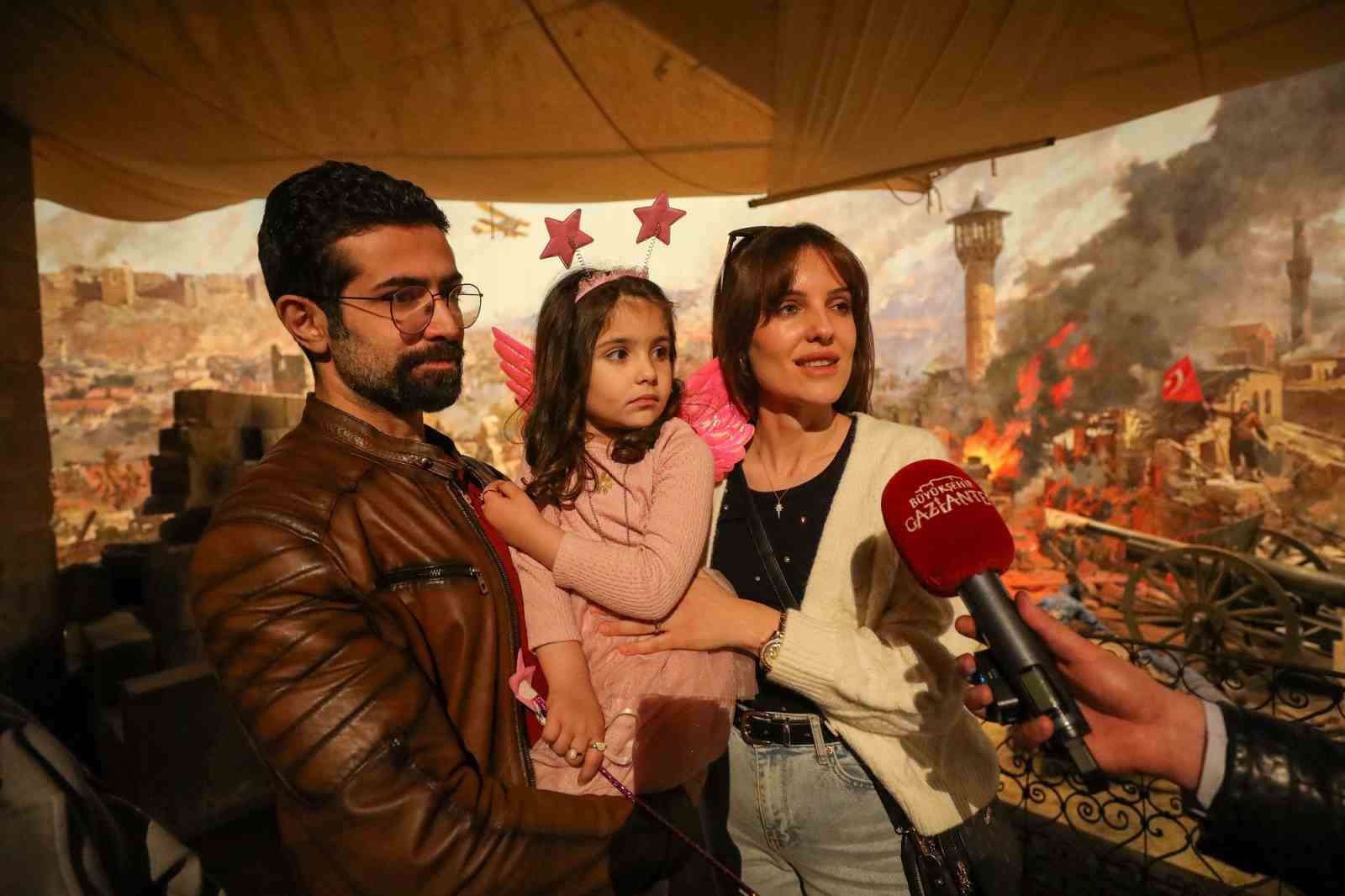 Gaziantep 25 Aralık Panorama Müzesi’nin 1 milyonuncu ziyaretçisi minik Elisa oldu