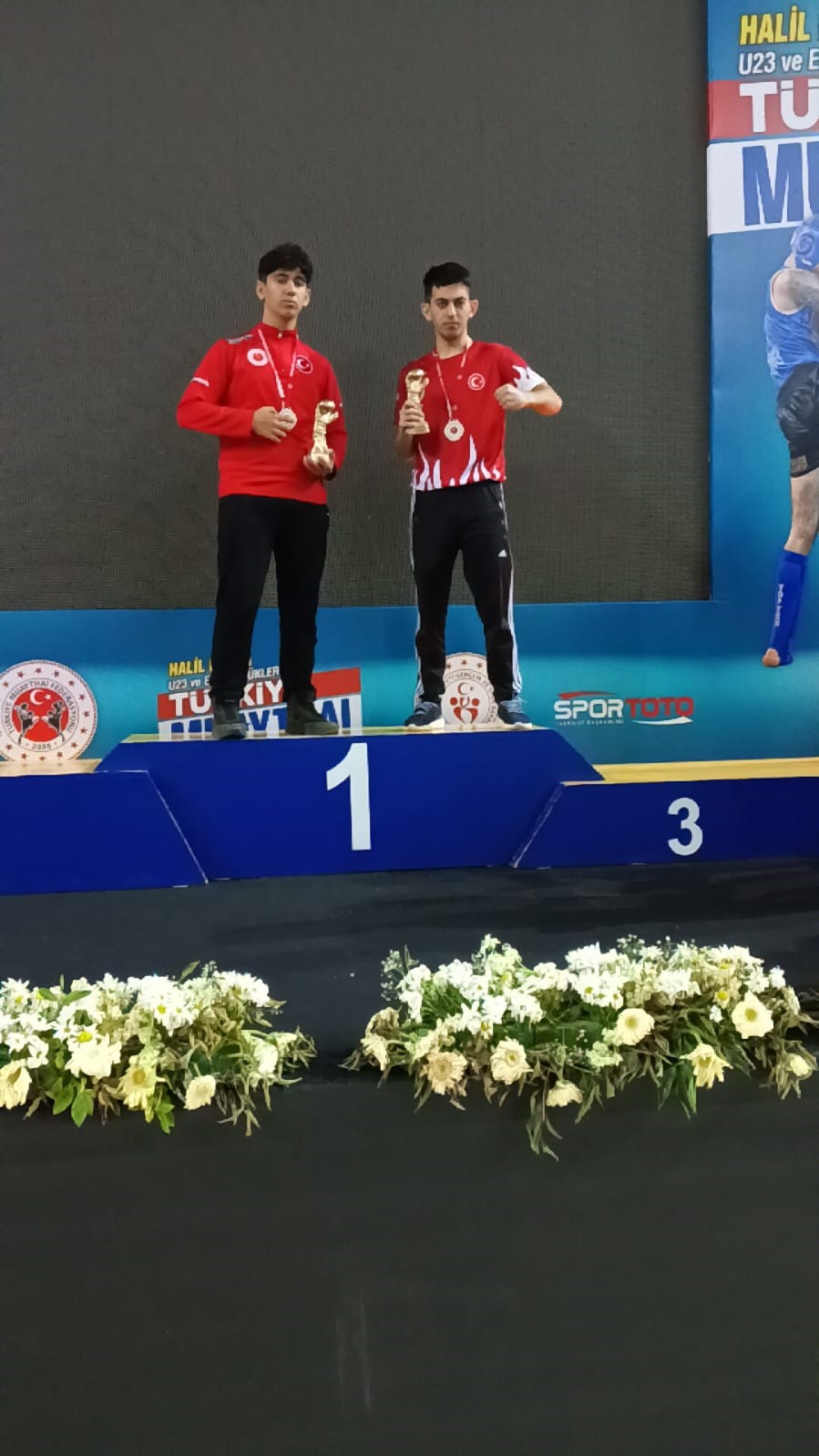 Denizlili sporcu Muay Thai&rsquo;de T&uuml;rkiye şampiyonu oldu
