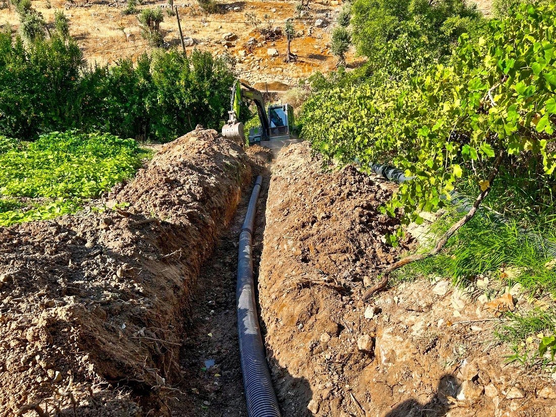 Gerc&uuml;ş k&ouml;y modern kanalizasyona kavuştu
