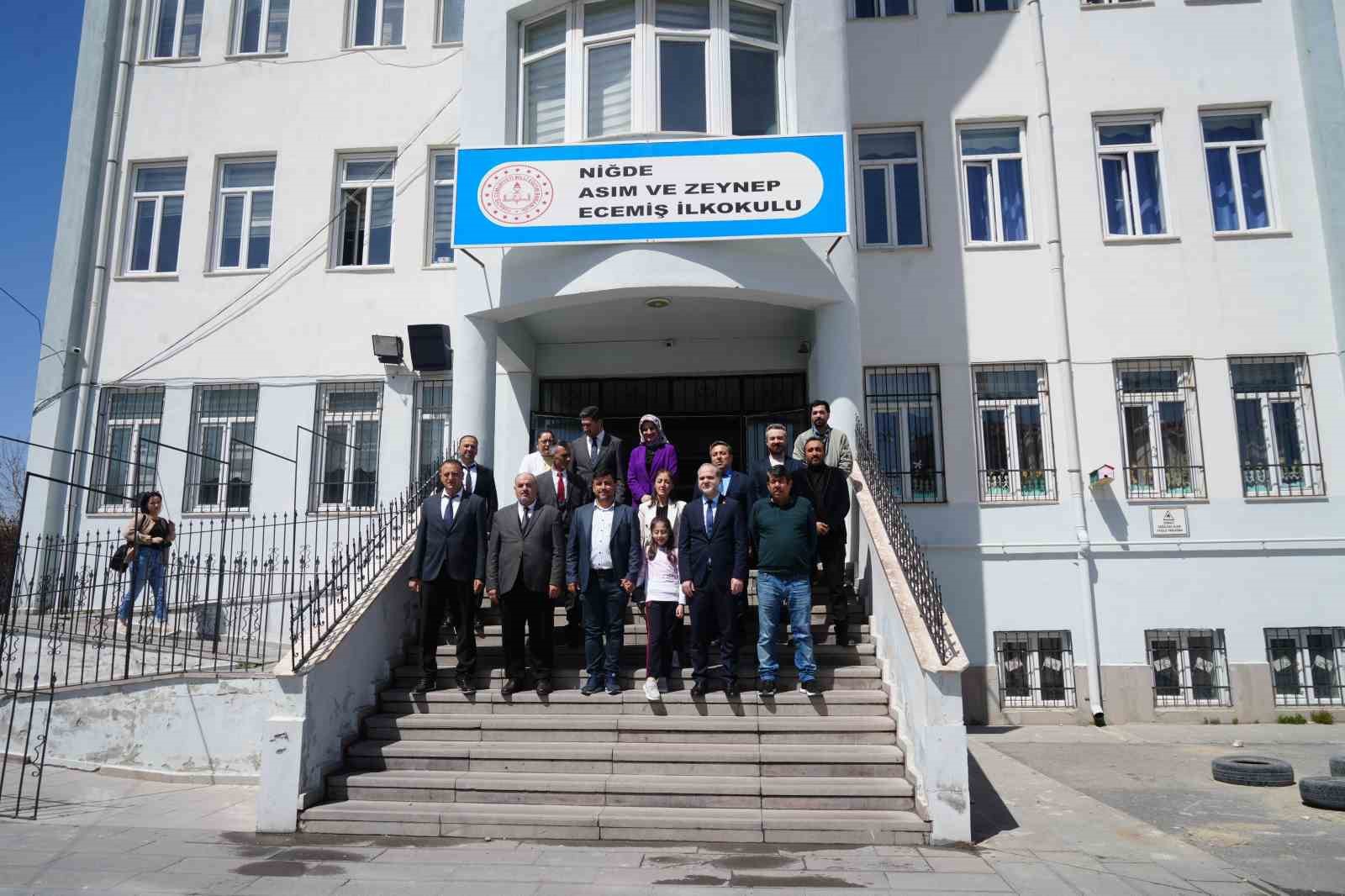 Şehit Yasin Tekin’in adı okula açılan kütüphanede yaşatılacak