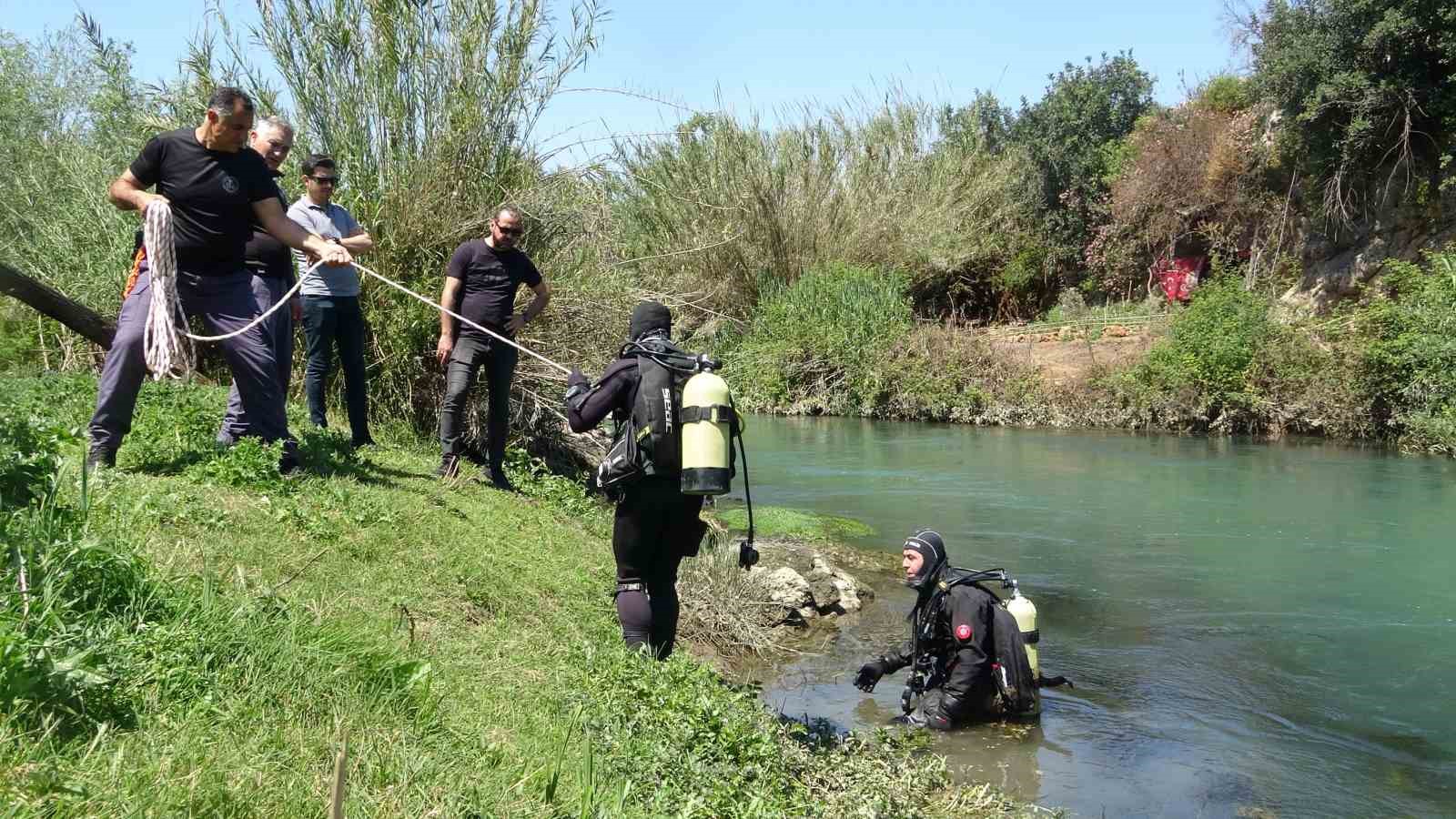 Antalya’da 15 gündür haber alınamayan adam için dalgıçlar Düden Şelalesi’ne daldı