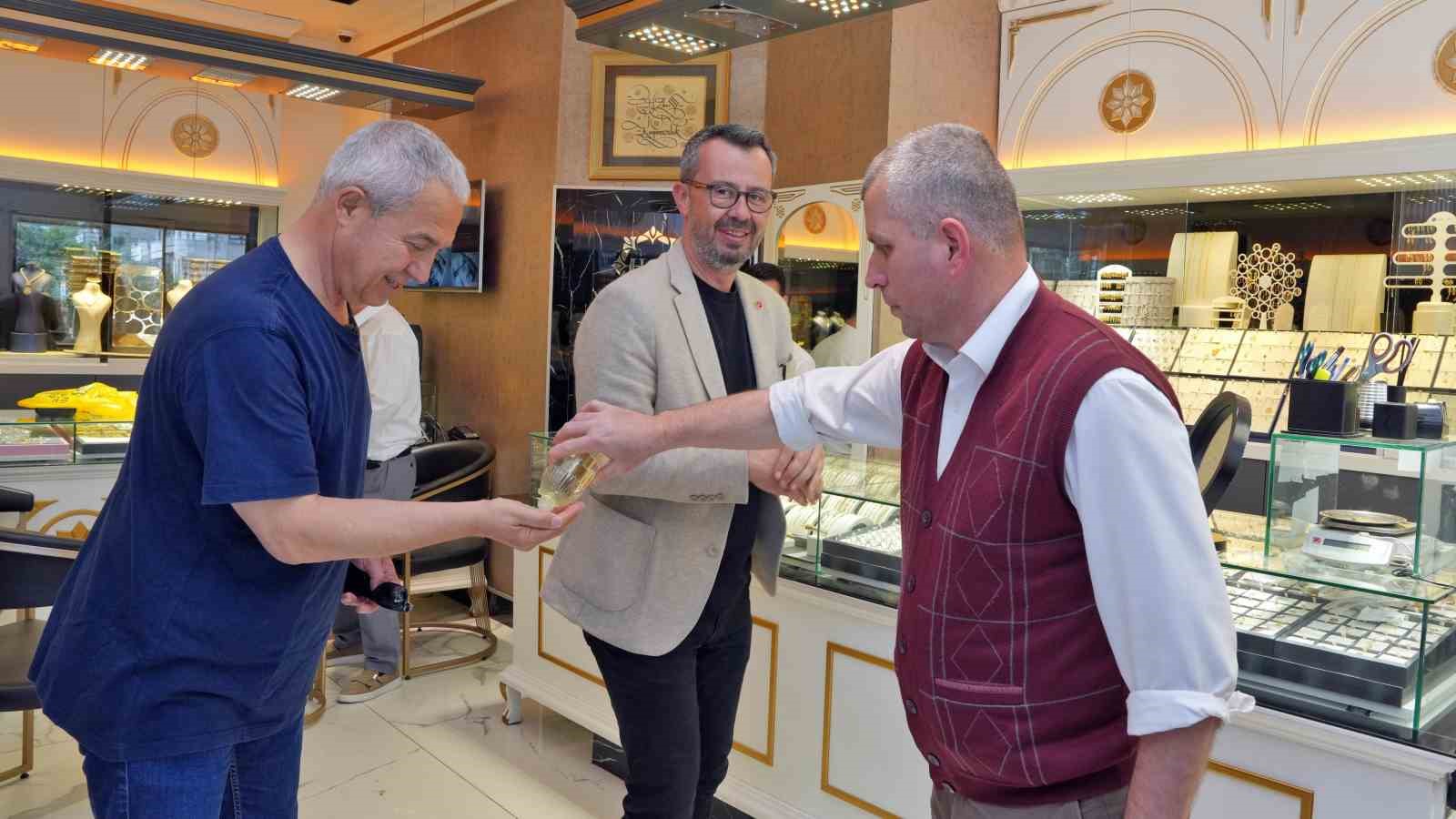 Başkan Özçelik: "Birlikte yönetiyor, birlikte güzelleştiriyoruz"