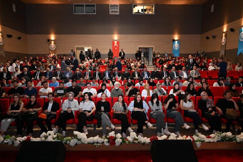 Merhum cumhurbaşkanı Turgut Özal, adını taşıyan üniversitede unutulmadı