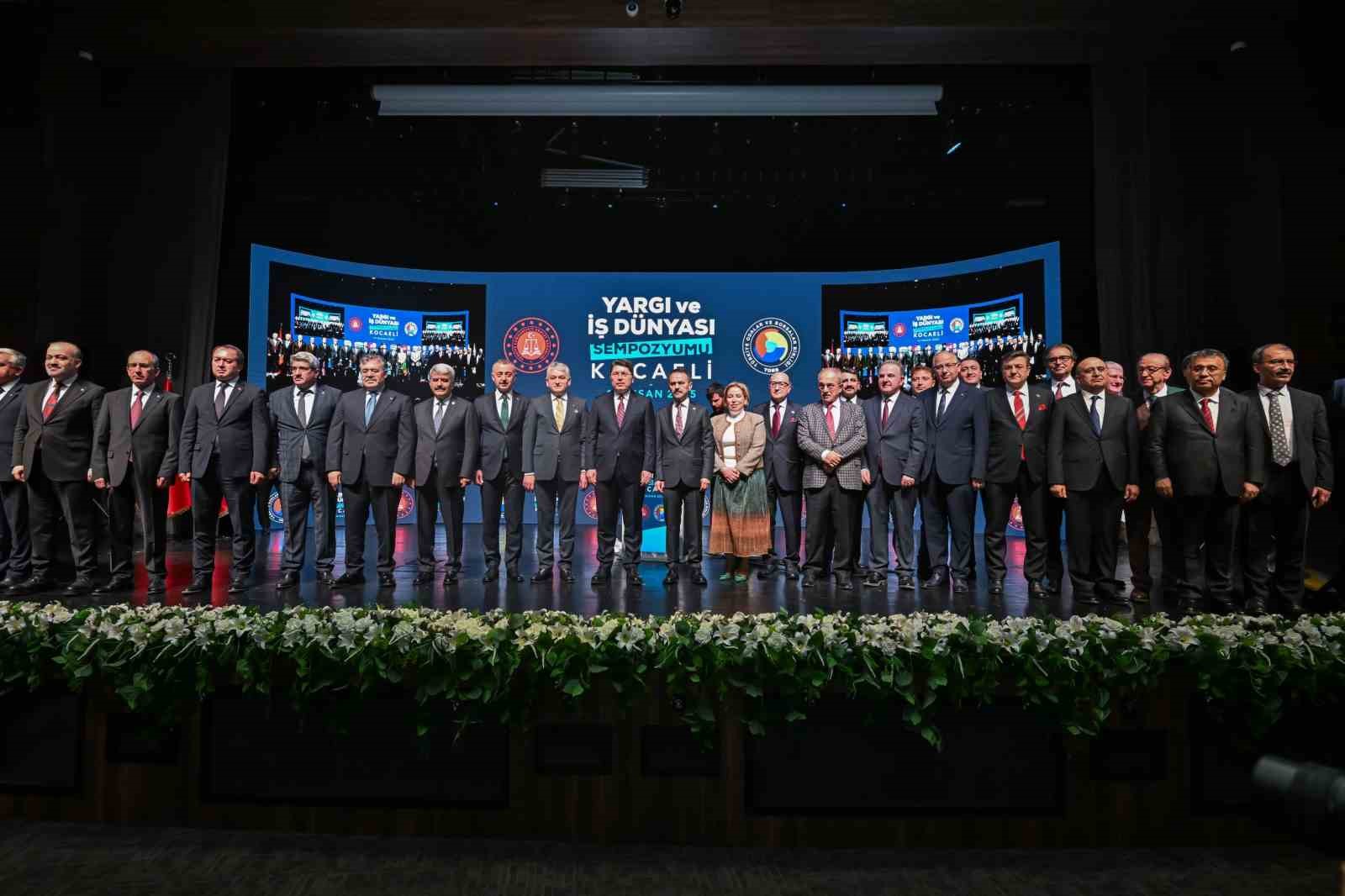 Bakan Tunç: "Boykot çağrısı akıl alır bir şey değil"