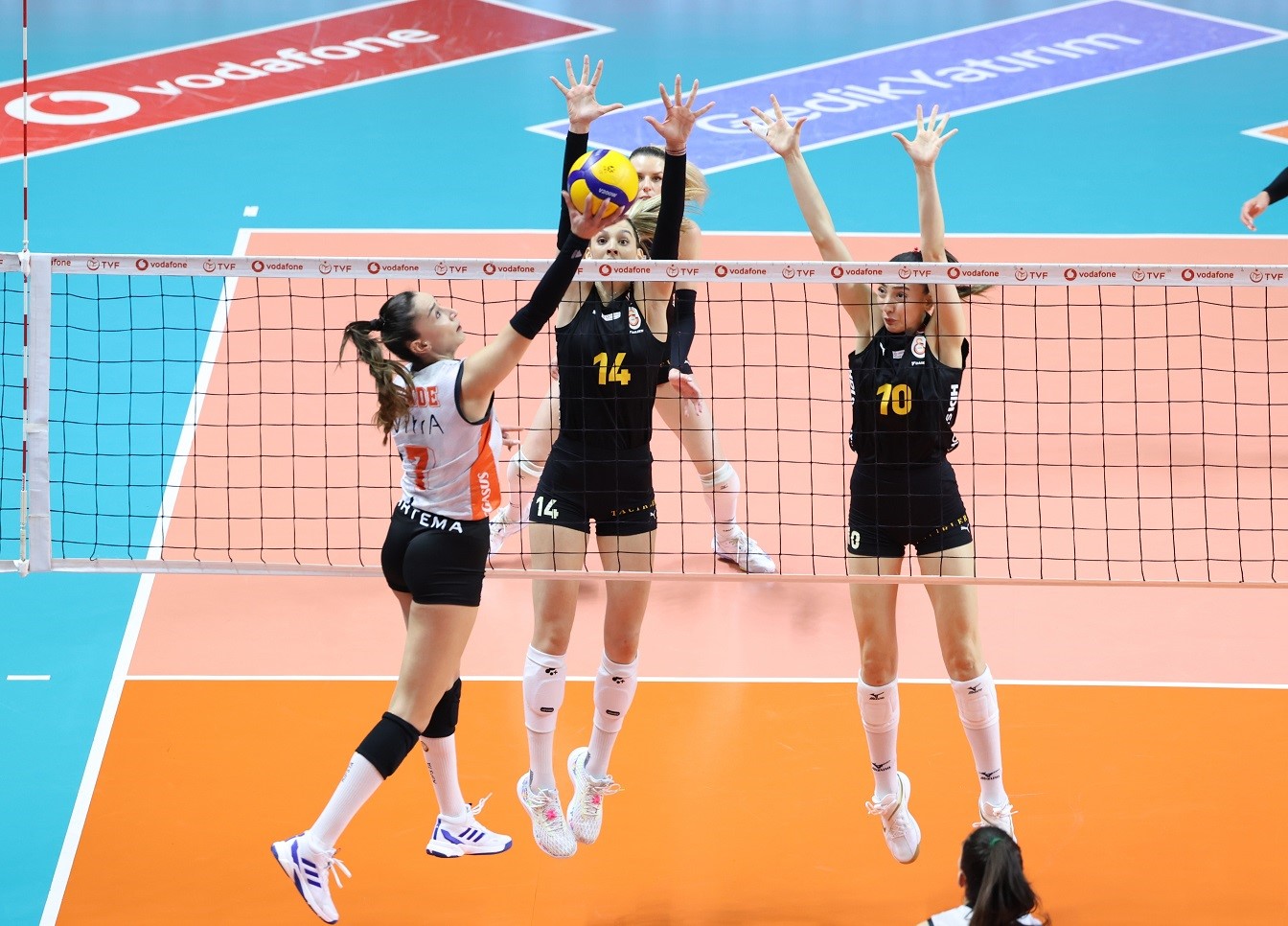 Vodafone Sultanlar Ligi: Galatasaray: 0 - Eczacıbaşı Dynavit: 3