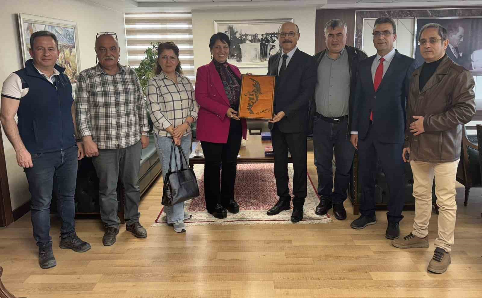 Türk Eğitim-Sen: "Ulus Mesleki ve Teknik Anadolu Lisesi kapatılamaz"