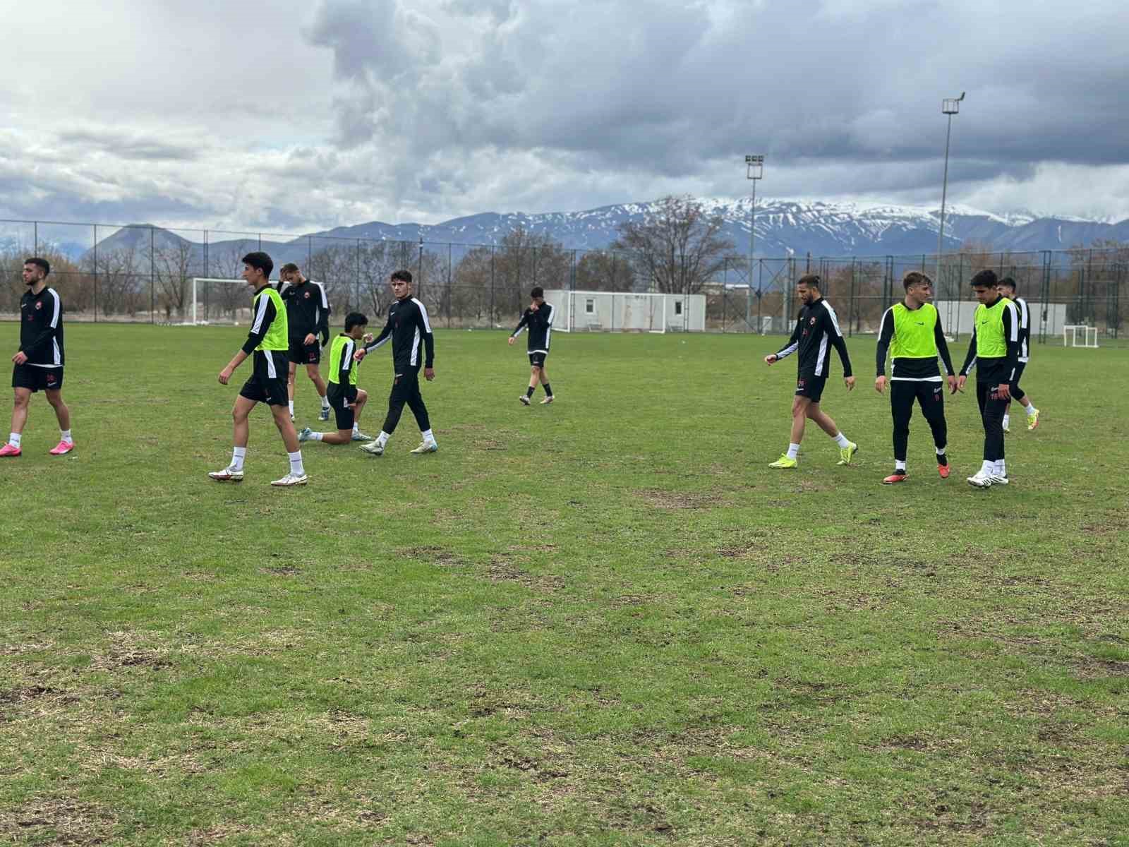 24Erzincanspor, Beykoz deplasmanına hazırlanıyor