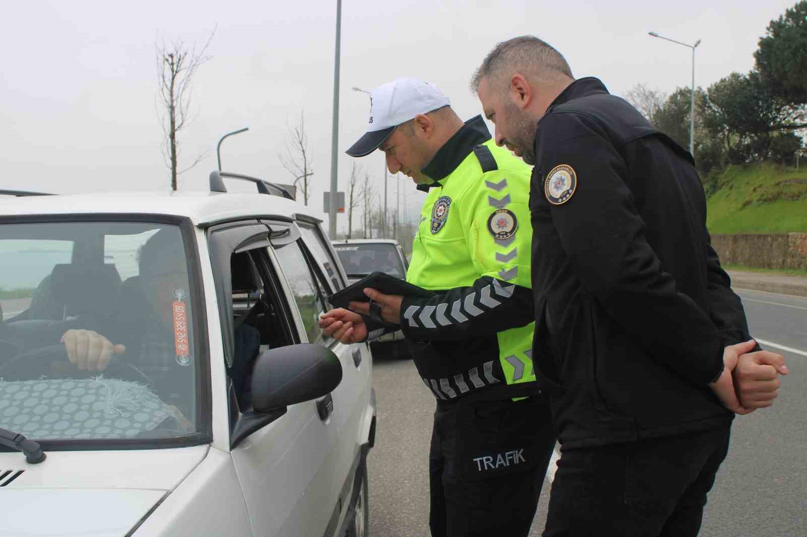Emniyetten eş zamanlı asayiş uygulaması