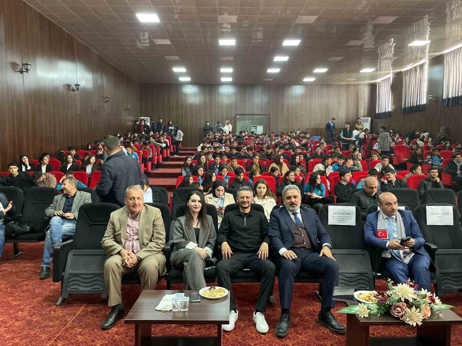 Mardian Mall’dan eğitime tam destek: Kariyer söyleşisi öğrencilerle buluştu