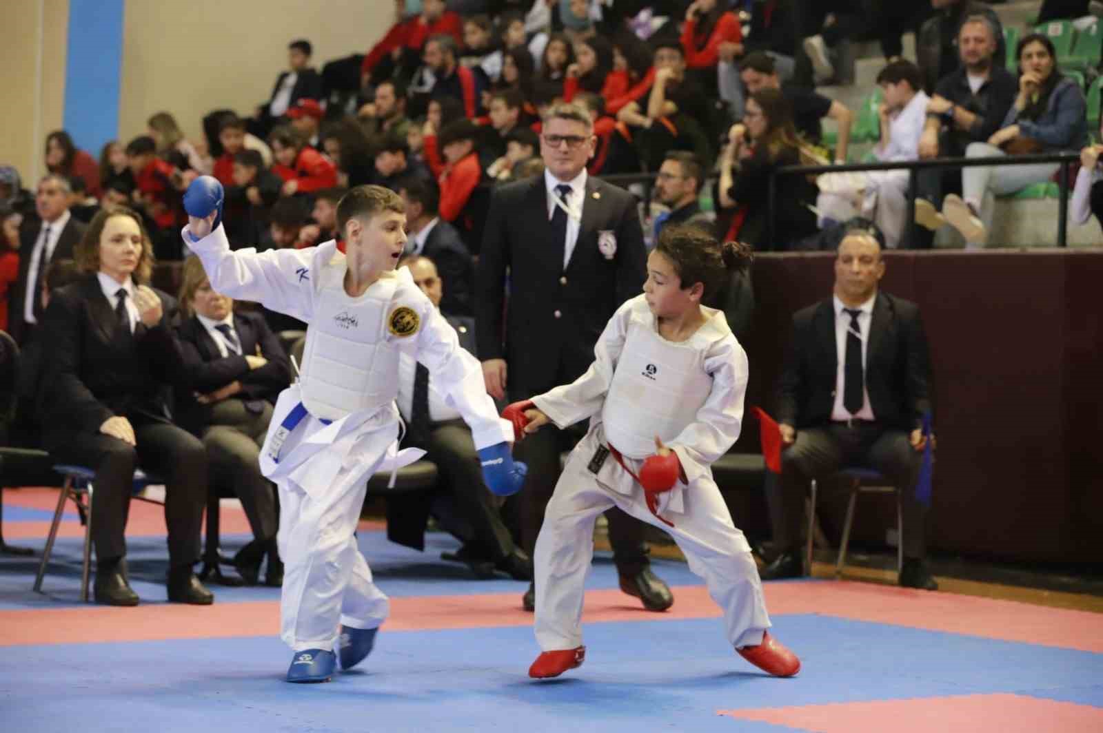 Karatede grup heyecanı Denizli’de başlıyor