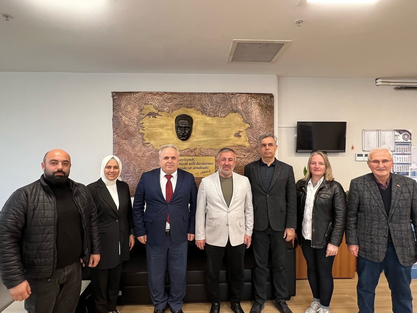 AK Parti’den kurumsal ziyaretler