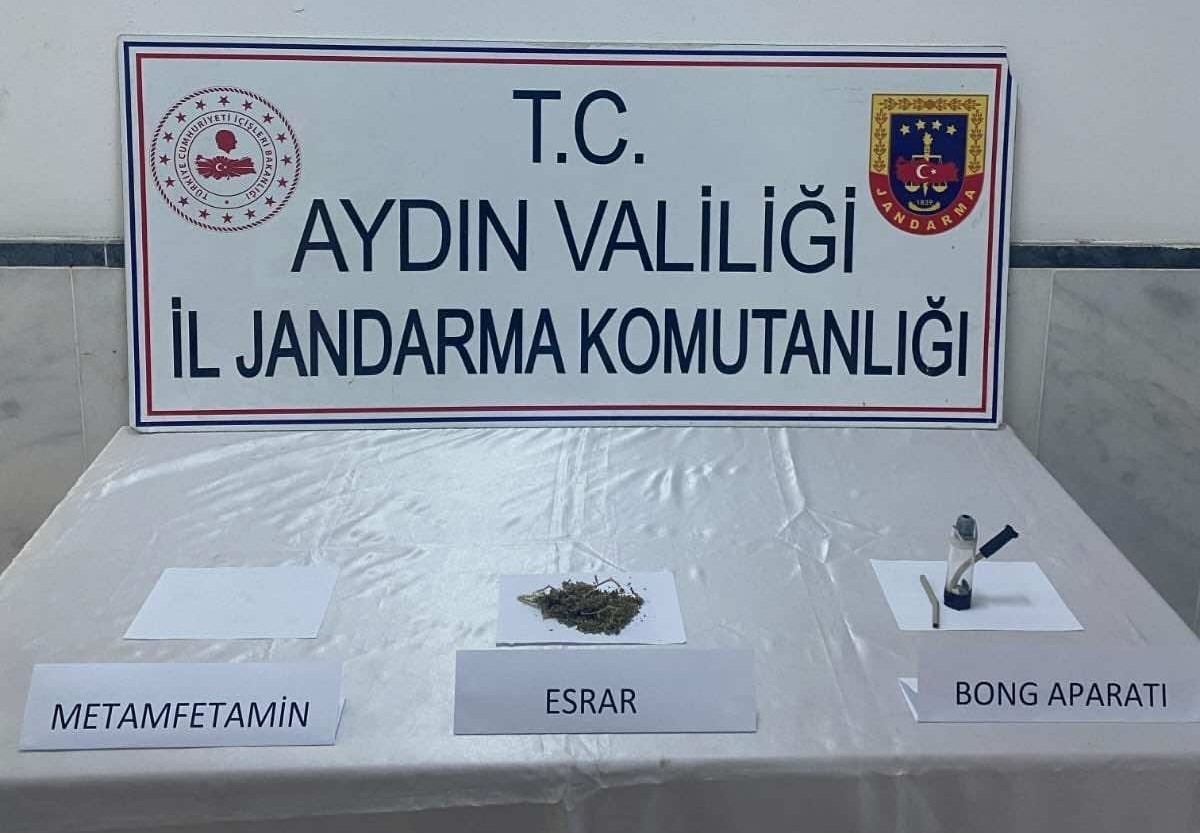 Kuyucak’ta şüpheli araçta uyuşturucu ele geçirildi