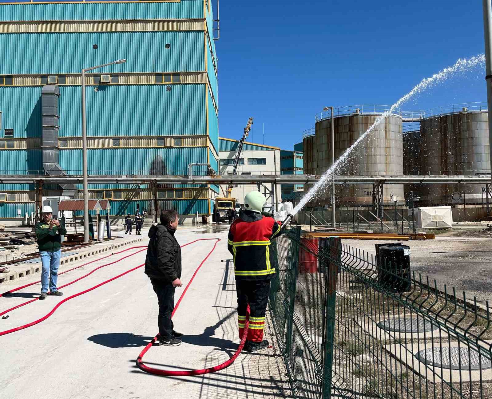 Emet’te orman yangınları gönüllüsü vatandaşlara eğitim