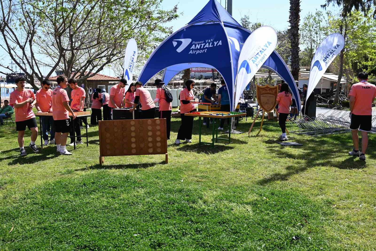 Kemer’de bisiklet coşkusu sürüyor
