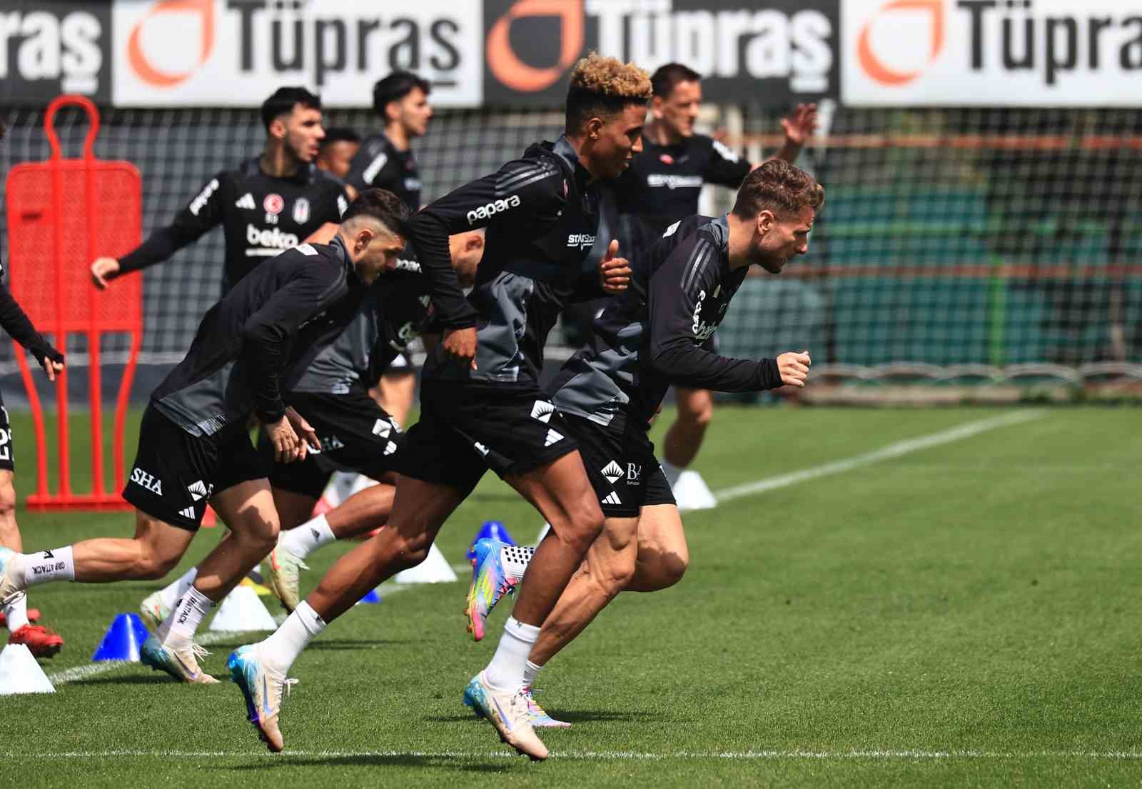 Beşiktaş, Göztepe maçının hazırlıklarını tamamladı
