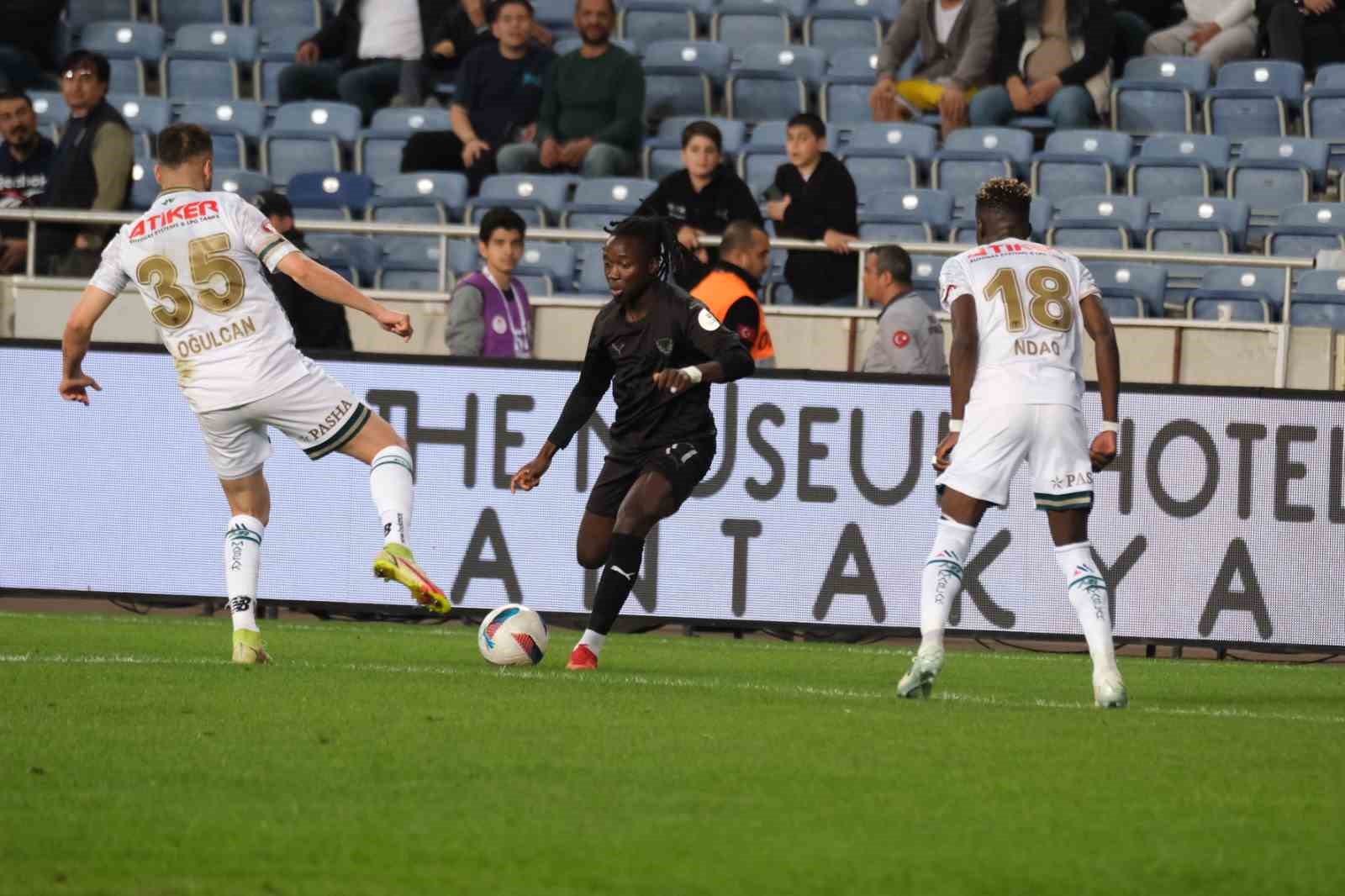 Trendyol Süper Lig: Atakaş Hatayspor: 2 - Konyaspor: 3 (Maç sonucu)
