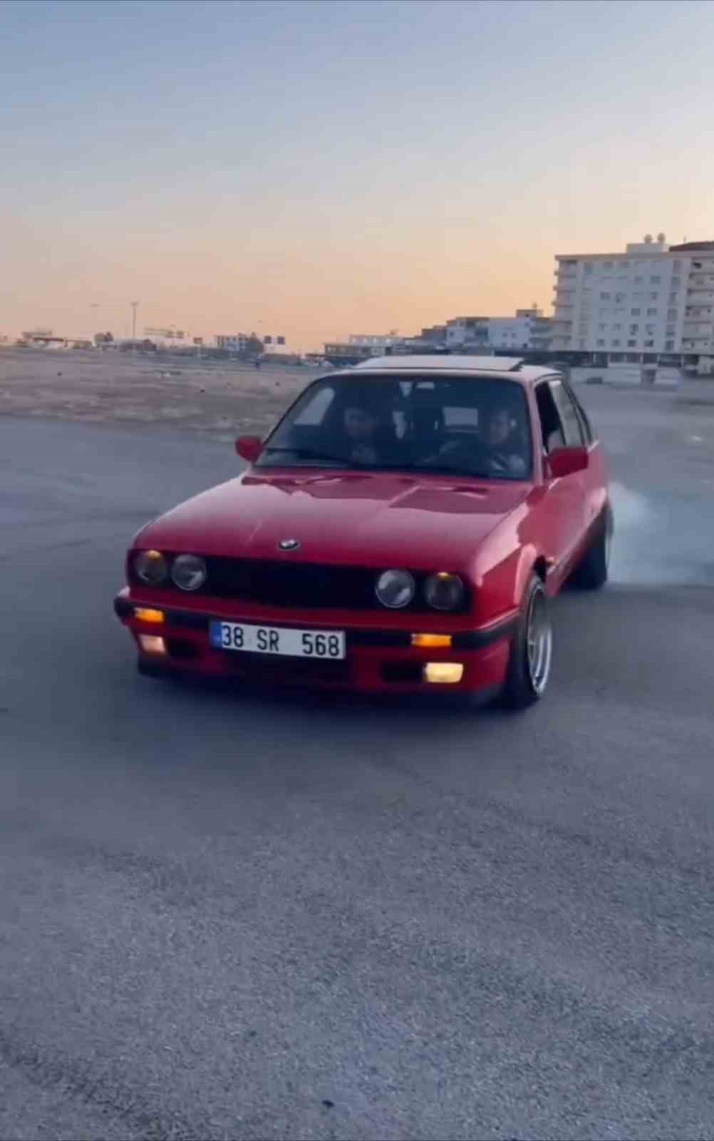 Mardin’de drift yapan sürücüye ağır ceza