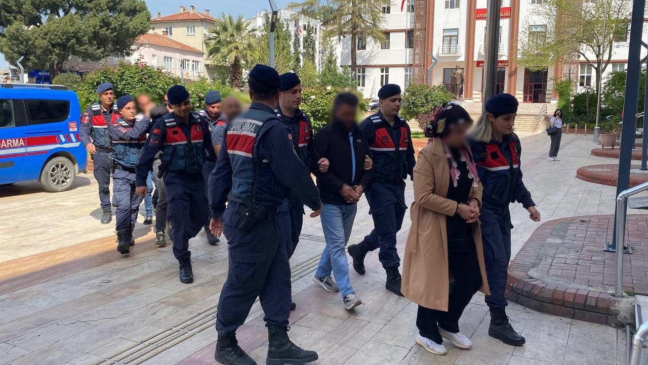 Kaçak üretim çiftliği ortaya çıktı: 5 bin kanatlı hayvan itlaf edildi