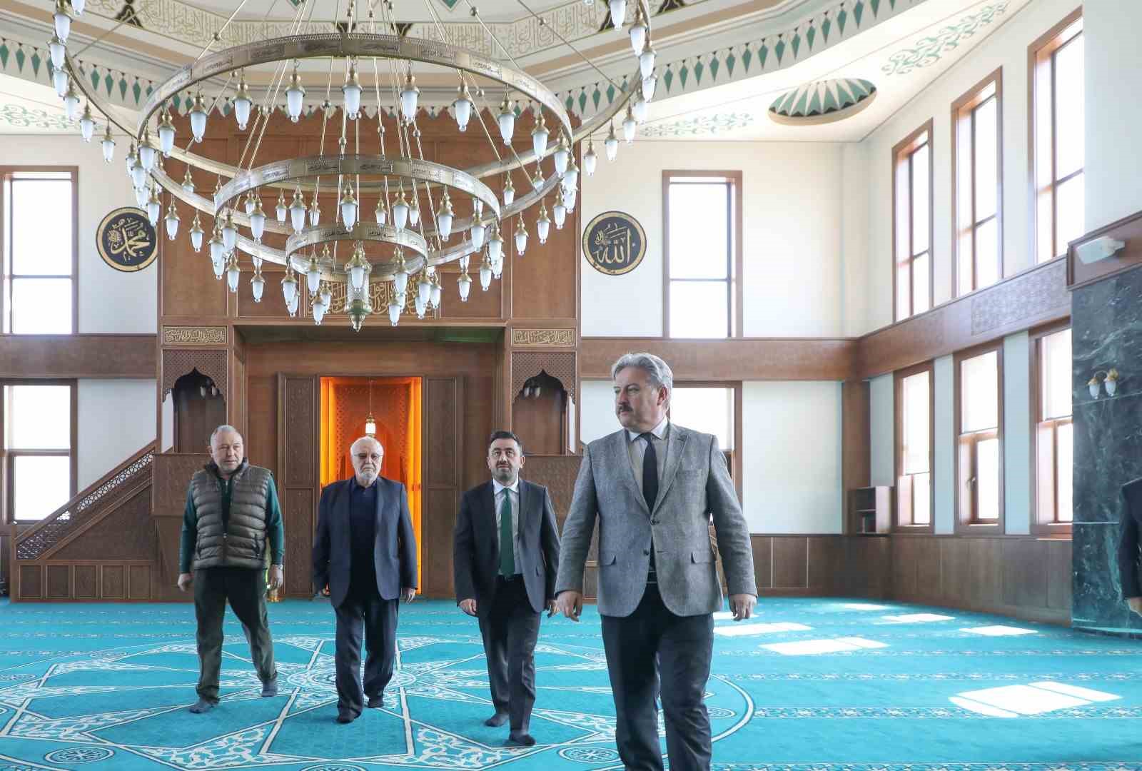 Başkan Palancıoğlu a&ccedil;ılışı yapılacak olan tesislere teknik gezi d&uuml;zenledi
