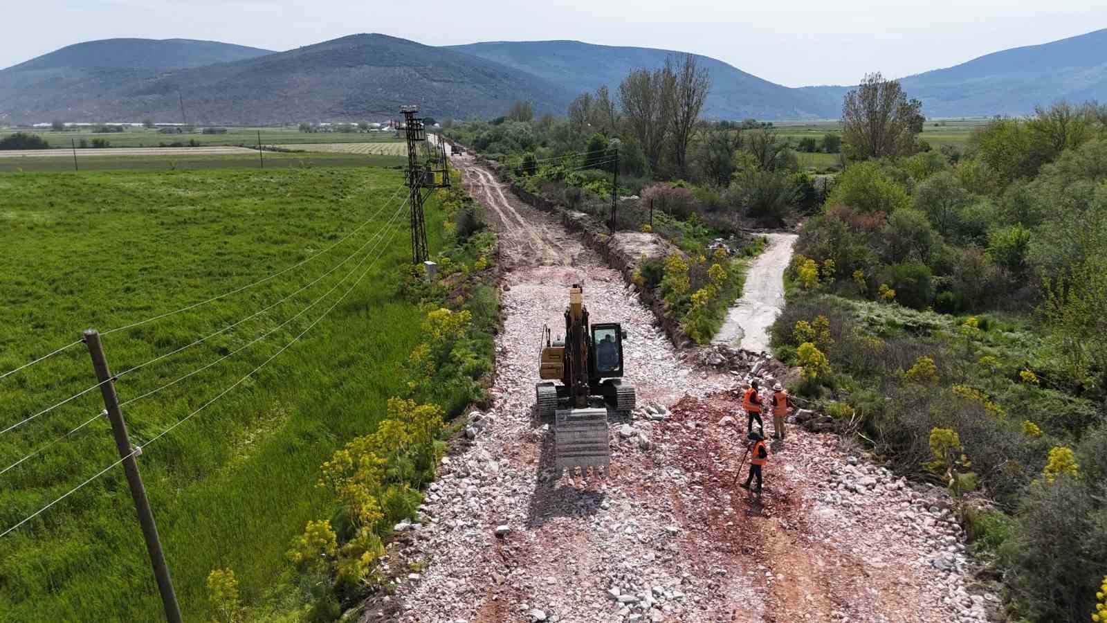 Muğla Büyükşehir Belediyesi’nin Milas’taki 80 milyonluk yol yatırımı devam ediyor
