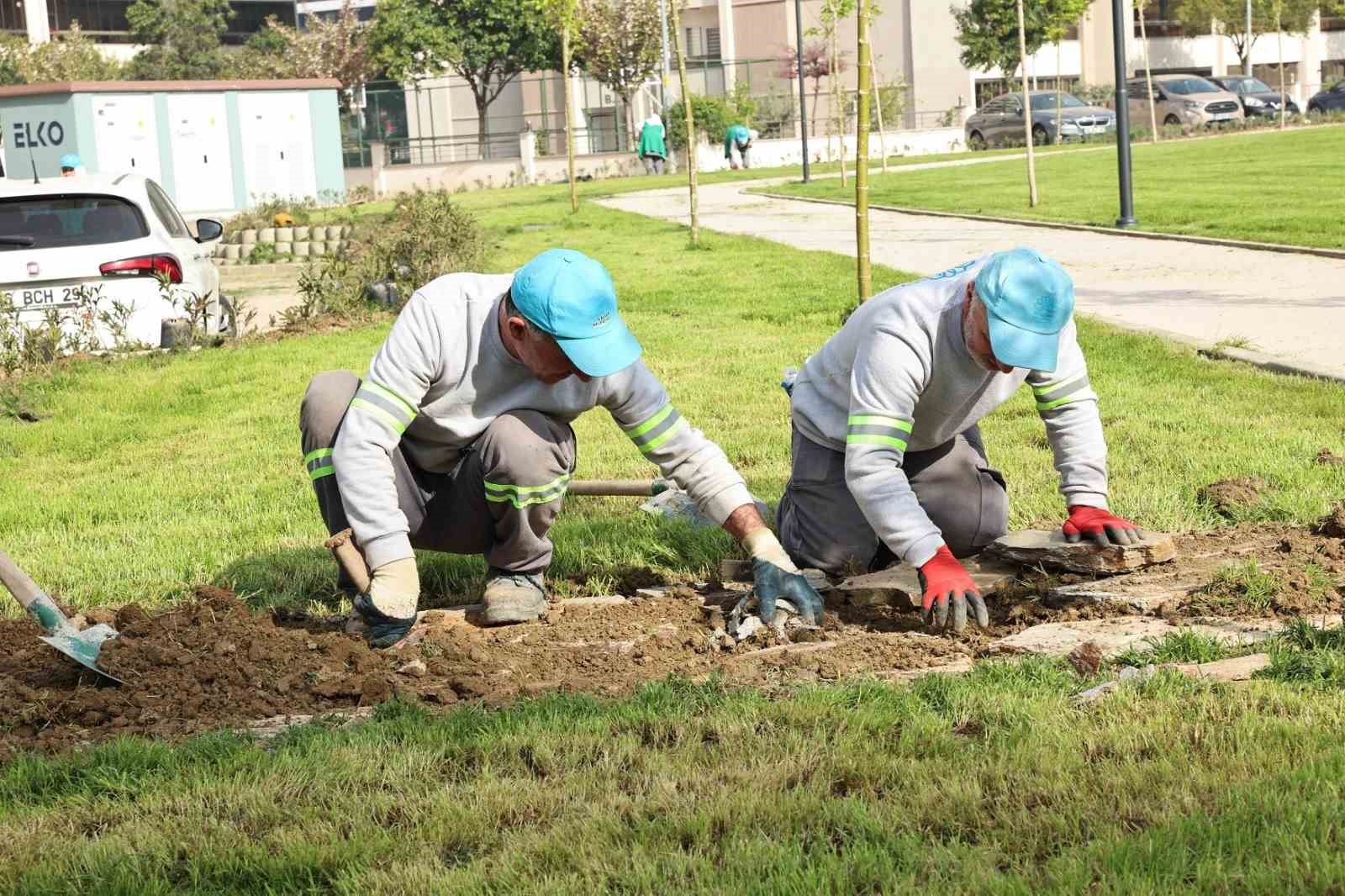 Nil&uuml;fer&rsquo;in parklarında bahar temizliği
