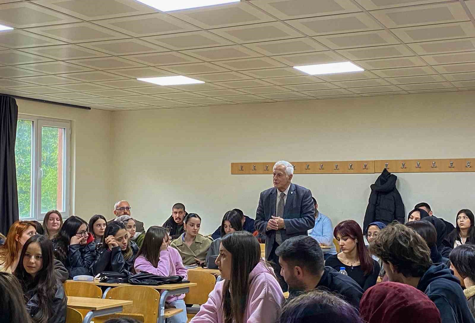 Sapanca MYO’da ‘Vergi ve Kariyer’ konuşuldu
