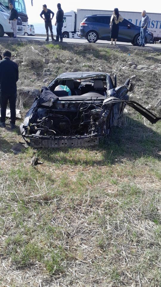 Ankara’da iki aracın karıştığı kazada otomobil takla attı: 1 yaralı