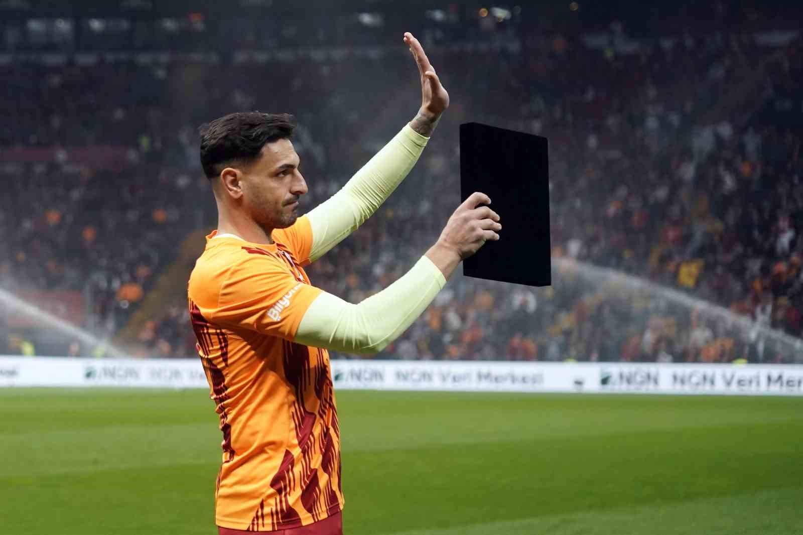 Galatasaray’da tek değişiklik